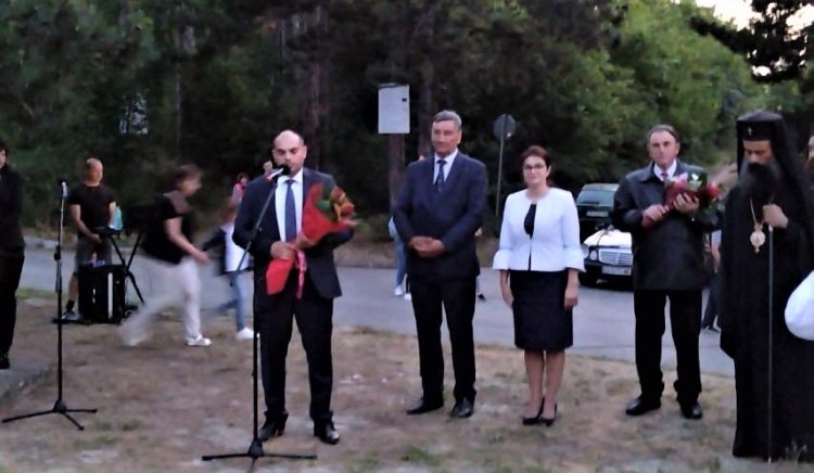 Депутатът от БСП Филип Попов отдаде почит на загиналите в Белоградчишкото въстание